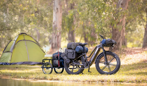 Rower elektryczny Fiido Titan do polowań jest używany do przetrwania na świeżym powietrzu.